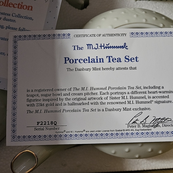 Hummel Hostess Tea Set NEW IN BOX 24K gold trim - Picture 4 of 11